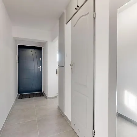 Swidnicka 아파트 *